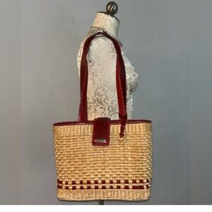 BRIGHTON RAFFIA WOVEN TOTE PURSE WITH RED LEATHER STRAPS & ACCENT. CHARM DETAIL